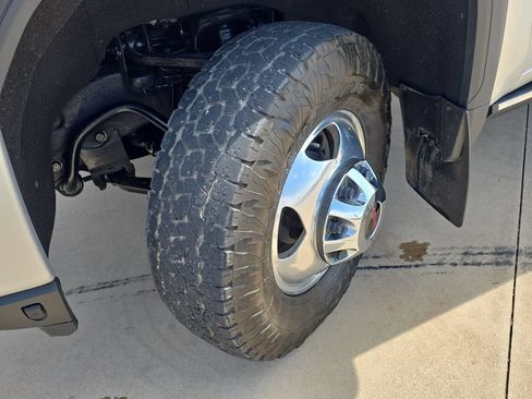 Used 2022 GMC Sierra 3500 Denali AWD/4WD image 33