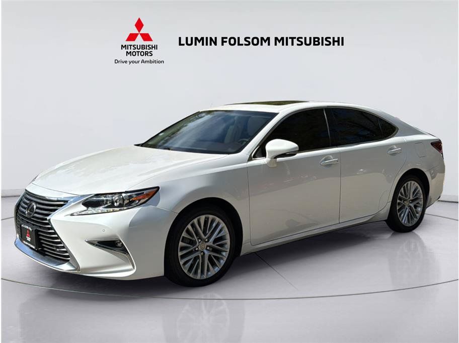 Used 2016 Lexus ES 350 w/ Luxury Package w/Wood Trim FWD image 1