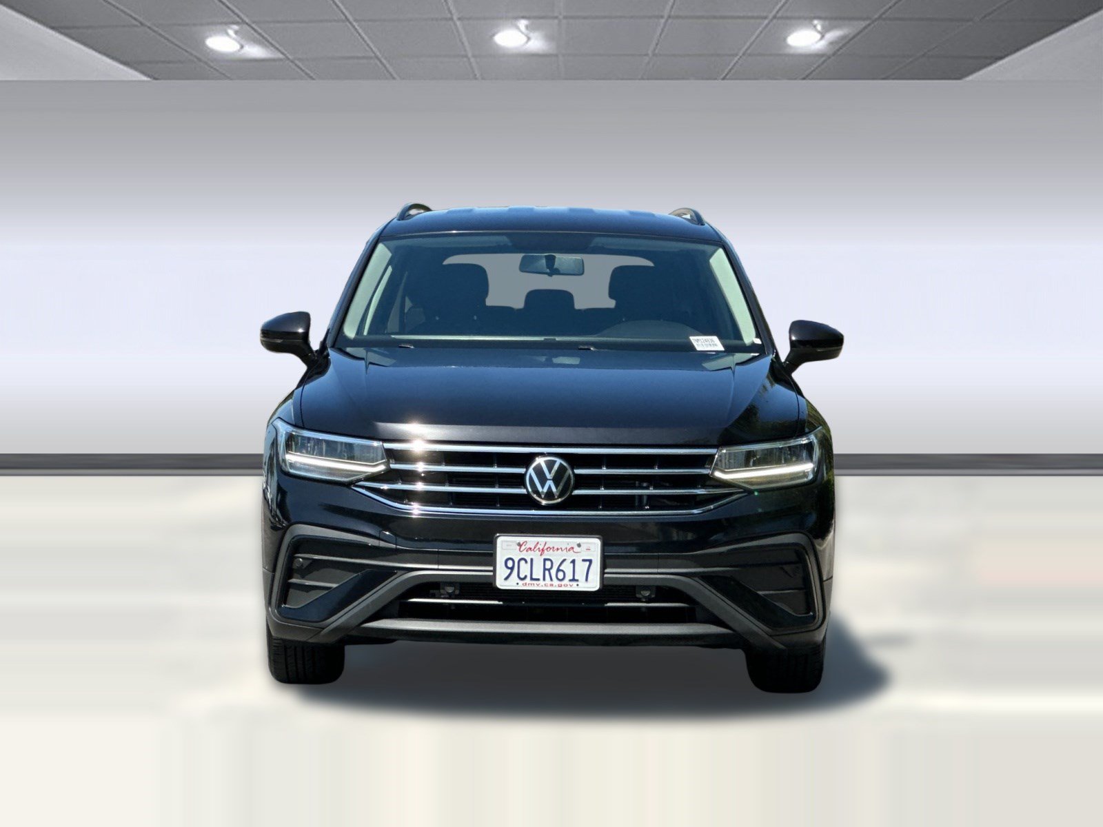 Used 2022 Volkswagen Tiguan S FWD image 6