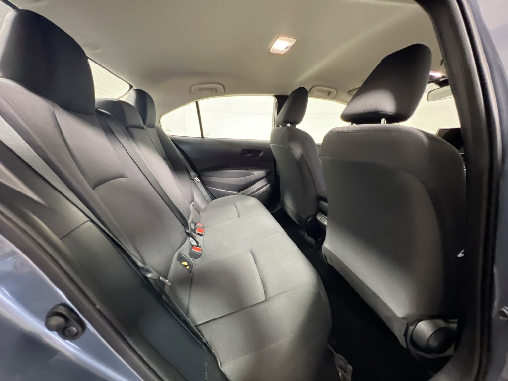 Used 2025 Toyota Corolla LE FWD image 30
