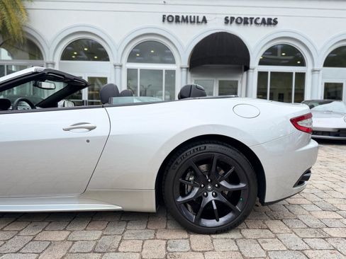 Used 2013 Maserati GranTurismo Sport RWD image 24