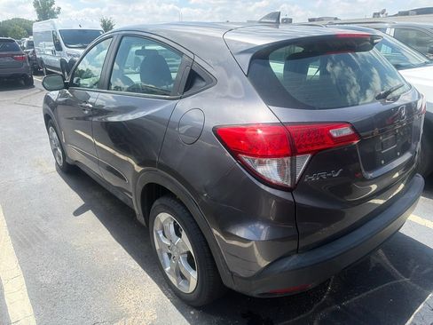 Used 2022 Honda HR-V LX image 2