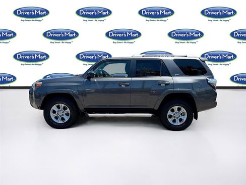 Used 2016 Toyota 4Runner SR5 AWD/4WD image 4