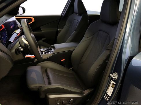 Used 2025 BMW X3 xDrive30i w/ Premium Package image 9