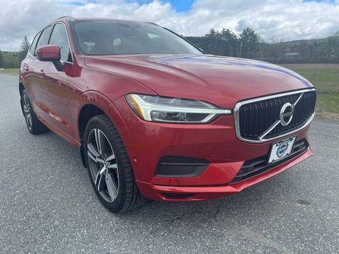 Used 2019 Volvo XC60 T5 Momentum w/ Multimedia Package AWD/4WD image 6