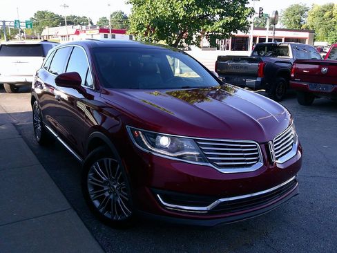 Used 2016 Lincoln MKX Reserve w/ Technology Package FWD image 4