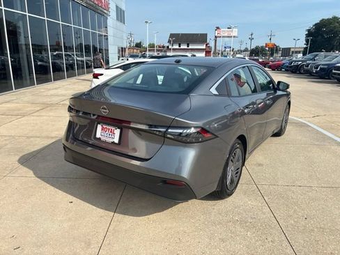 Used 2026 Nissan Sentra SV w/ Floor Mat Package FWD image 7