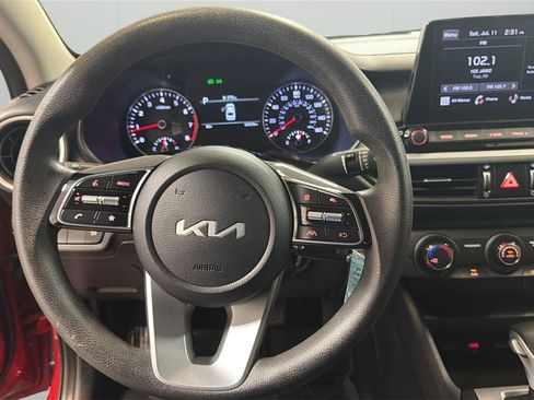 Used 2022 Kia Forte LXS FWD image 22