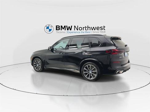 Used 2025 BMW X5 xDrive50e w/ M Sport Package image 12