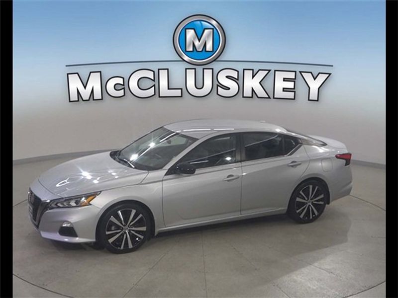 Used 2022 Nissan Altima 2.5 SR image 1