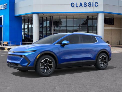 New 2026 Chevrolet Equinox EV LT image 2