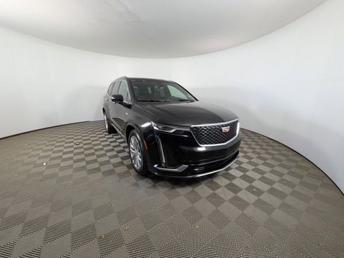 Certified 2024 Cadillac XT6 Premium Luxury w/ LPO, Floor Liner Package image 36