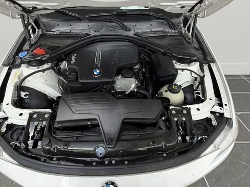 Used 2017 BMW 320i Sedan image 25