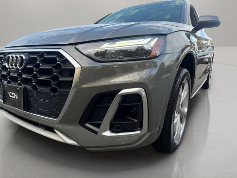Used 2023 Audi Q5 2.0T Premium Plus w/ Premium Plus Package AWD/4WD image 9