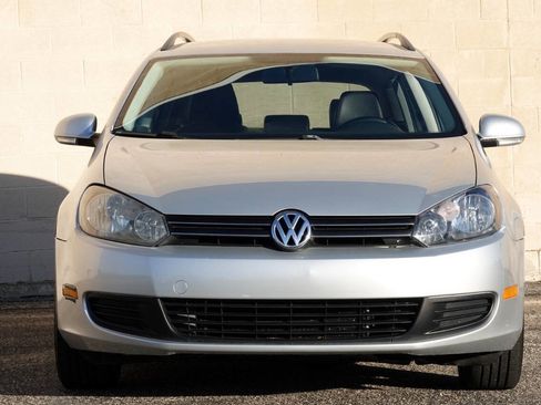 Used 2010 Volkswagen Jetta TDI FWD image 34