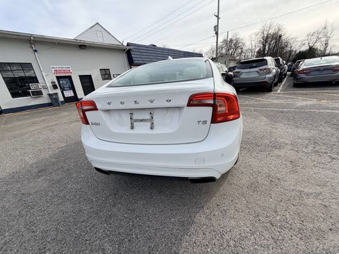 Used 2015 Volvo S60 T5 Premier image 12