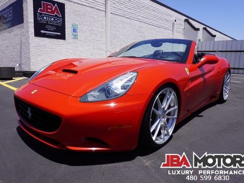 Used 2014 Ferrari California RWD image 64