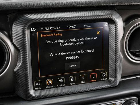 Used 2022 Jeep Wrangler Unlimited Sport w/ Sun And Sound Package image 39