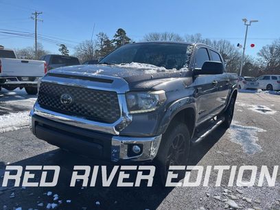 Used 2018 Toyota Tundra SR5 w/ SR5 Upgrade Package