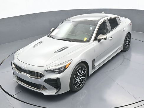 Used 2022 Kia Stinger GT-Line w/ Sun & Sound Package image 46