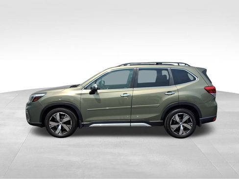 Used 2019 Subaru Forester Touring AWD/4WD image 2