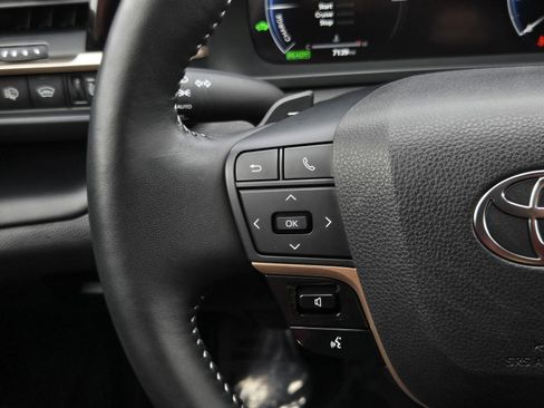 Used 2025 Toyota Crown Signia image 23