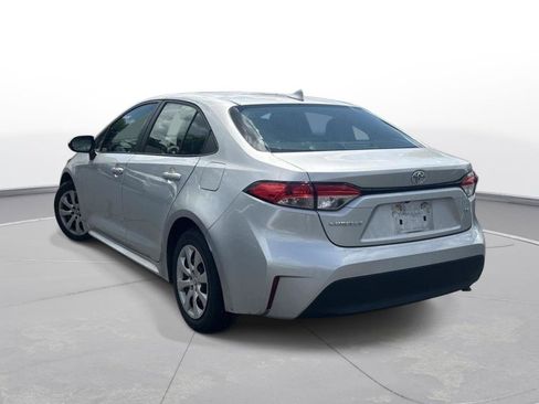 Used 2024 Toyota Corolla LE FWD image 8