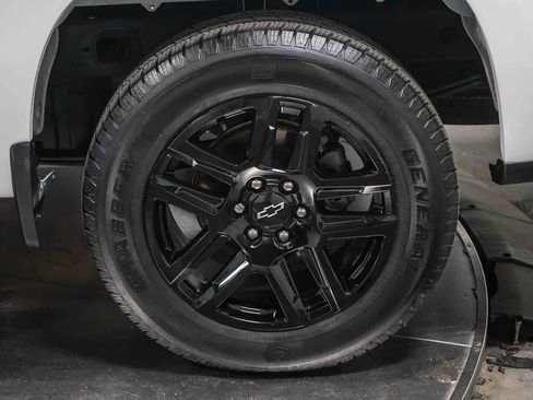 Used 2022 Chevrolet Silverado 1500 Custom w/ Rally Edition image 7