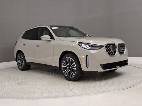 New 2026 BMW X3 xDrive30 w/ Premium Package image 5