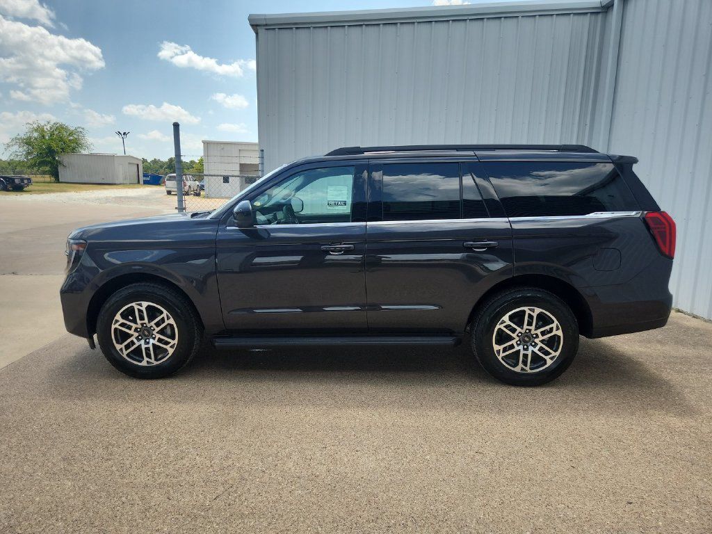 New 2026 Ford Expedition Active AWD/4WD image 5