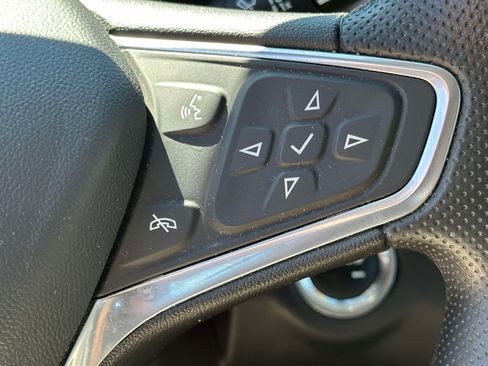 Used 2023 Chevrolet Equinox LS w/ Midnight Edition FWD image 21