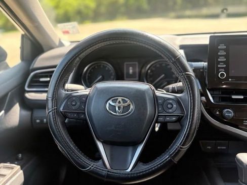 Used 2024 Toyota Camry SE FWD image 21