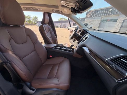 Used 2019 Volvo XC90 T6 Momentum w/ Advanced Package AWD/4WD image 28