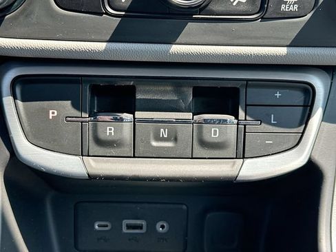 Used 2023 GMC Terrain SLE w/ Driver Convenience Package AWD/4WD image 19