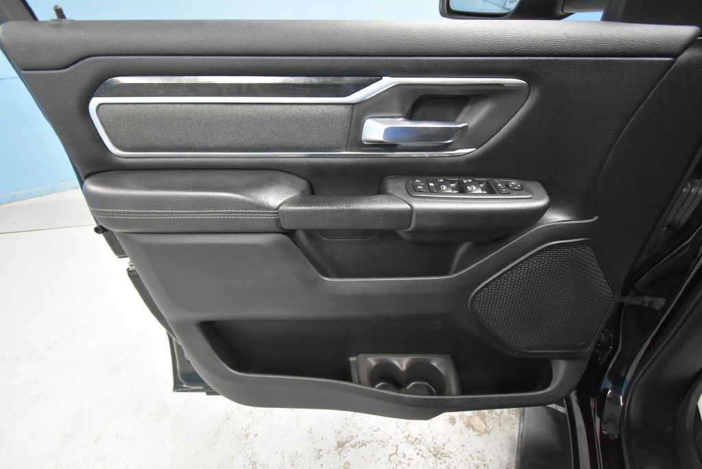 Used 2019 RAM 1500 Big Horn AWD/4WD image 4