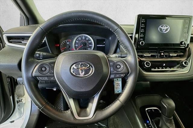 Used 2020 Toyota Corolla SE w/ Carpet Mat Package (TMS) FWD image 11