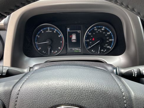 Used 2017 Toyota RAV4 XLE AWD/4WD image 21