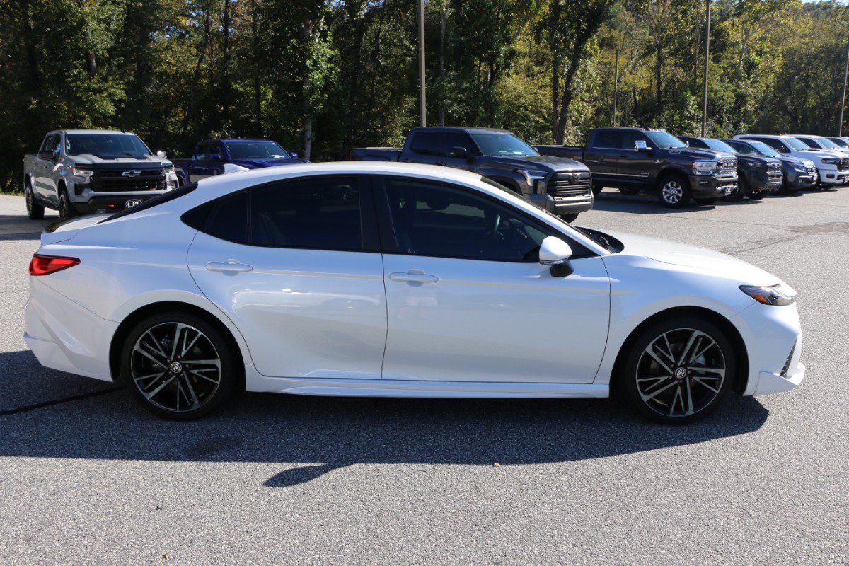 Used 2026 Toyota Camry XSE FWD image 9