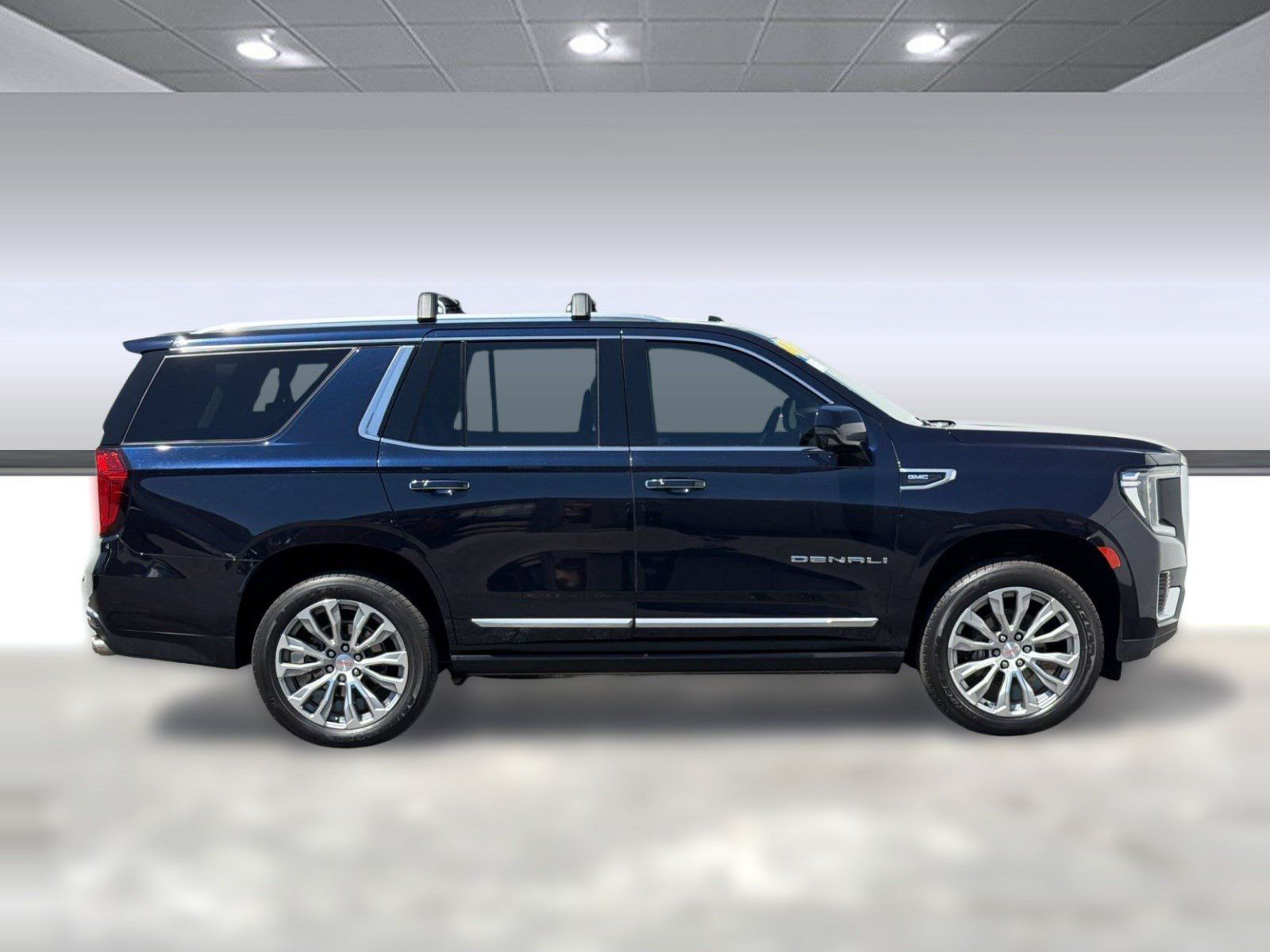 Used 2021 GMC Yukon Denali w/ Denali Ultimate Package AWD/4WD image 7