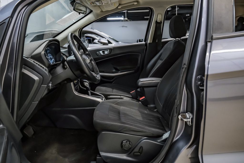 Used 2019 Ford EcoSport SE FWD image 4