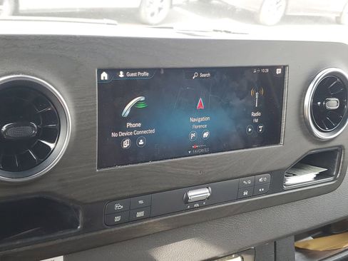 Used 2023 Mercedes-Benz Sprinter 3500 image 27