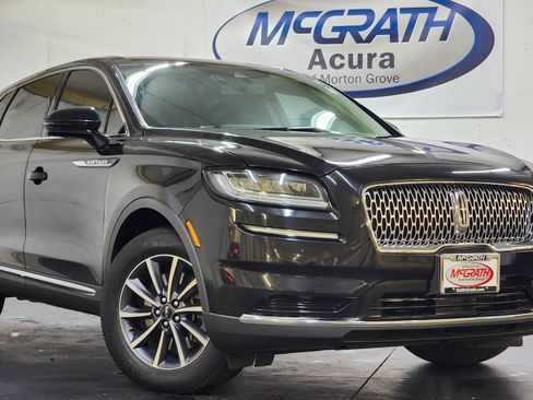 Used 2022 Lincoln Nautilus Standard image 15