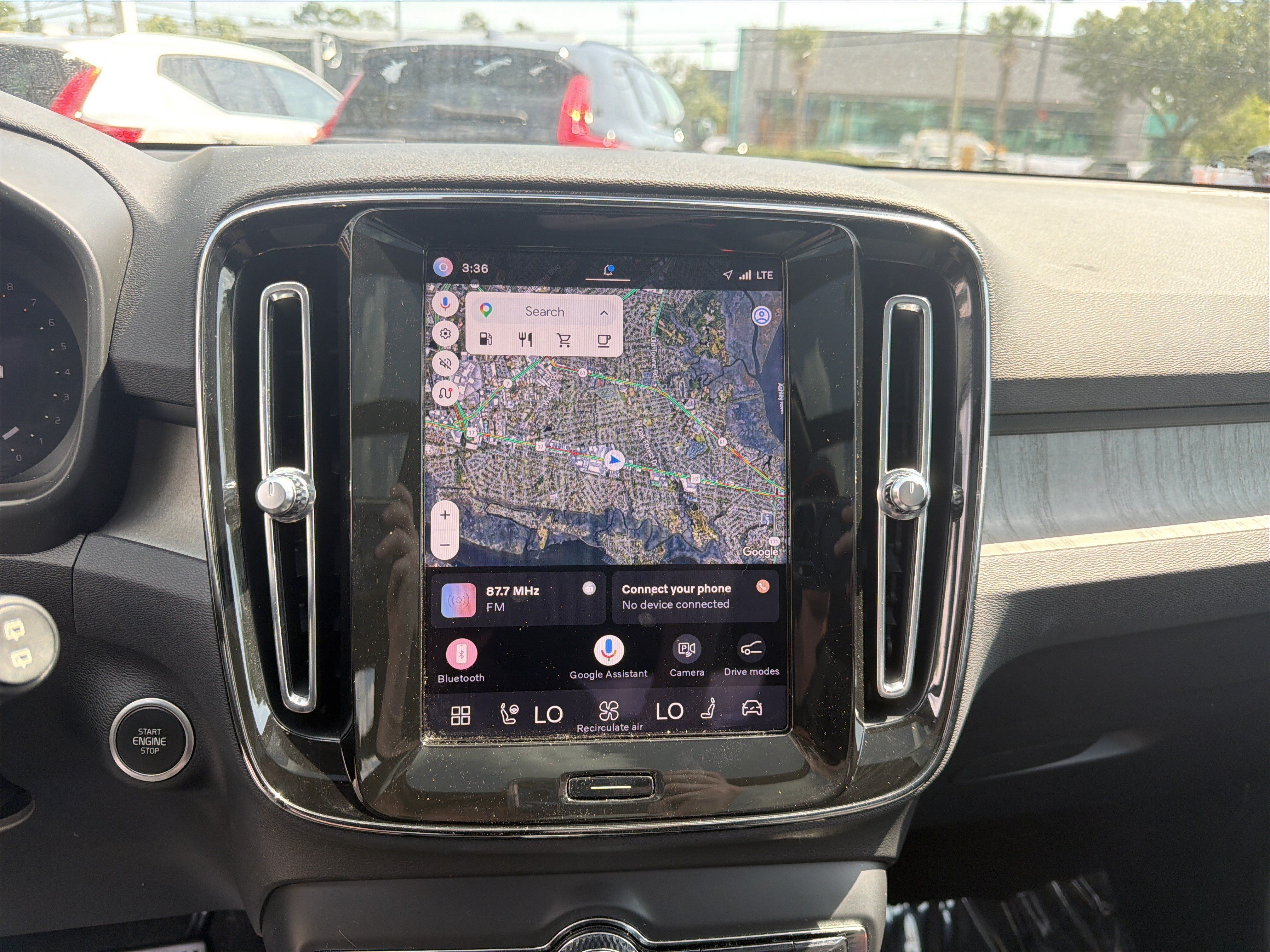 Certified 2023 Volvo XC40 B4 Plus w/ Driver Assist Package FWD image 26