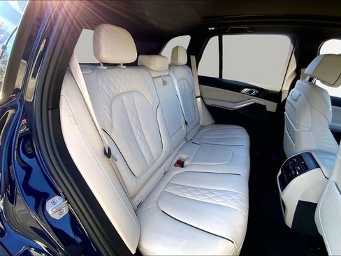Used 2024 BMW X5 xDrive40i w/ Premium Package image 17