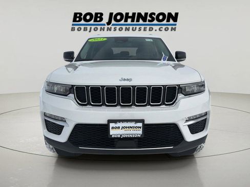 Used 2023 Jeep Grand Cherokee 4WD 4xe image 2