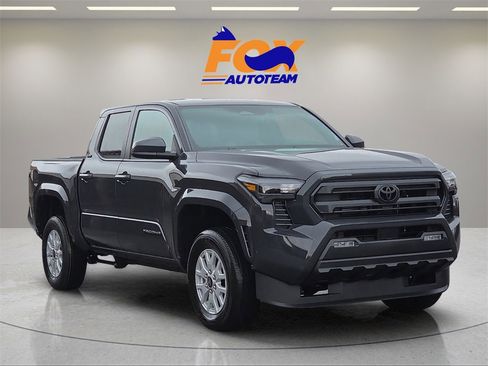 New 2026 Toyota Tacoma SR5 image 7