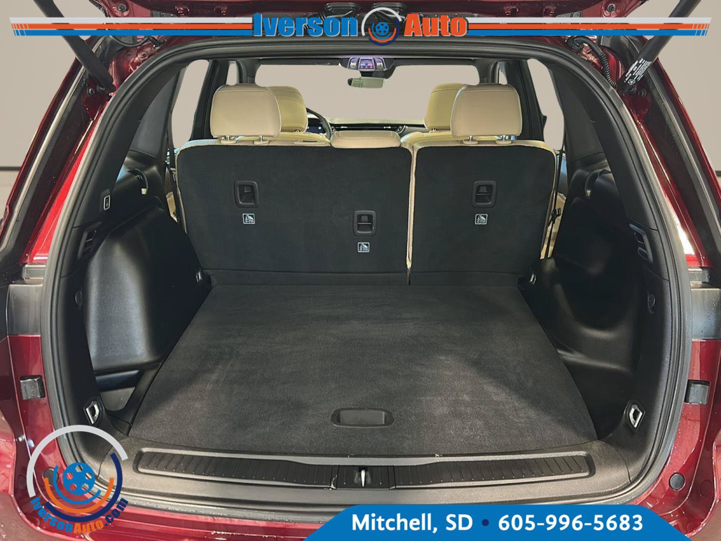 Used 2025 Jeep Grand Cherokee Limited w/ Luxury Tech Group II AWD/4WD image 30