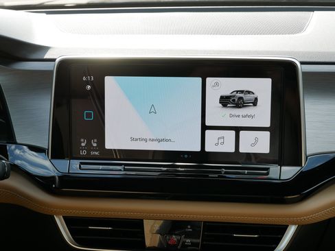 New 2025 Volkswagen Atlas Cross Sport SE image 10