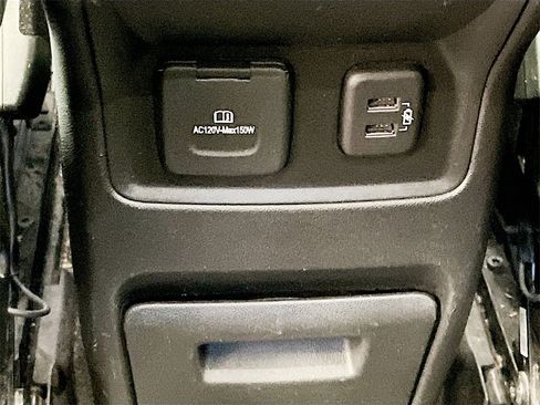 Used 2019 GMC Acadia SLT image 25