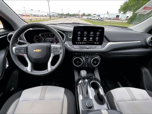 Used 2023 Chevrolet Blazer LT w/ Convenience Package FWD image 13